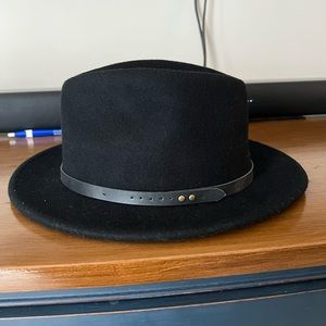 URBAN OUTFITTERS Fedora